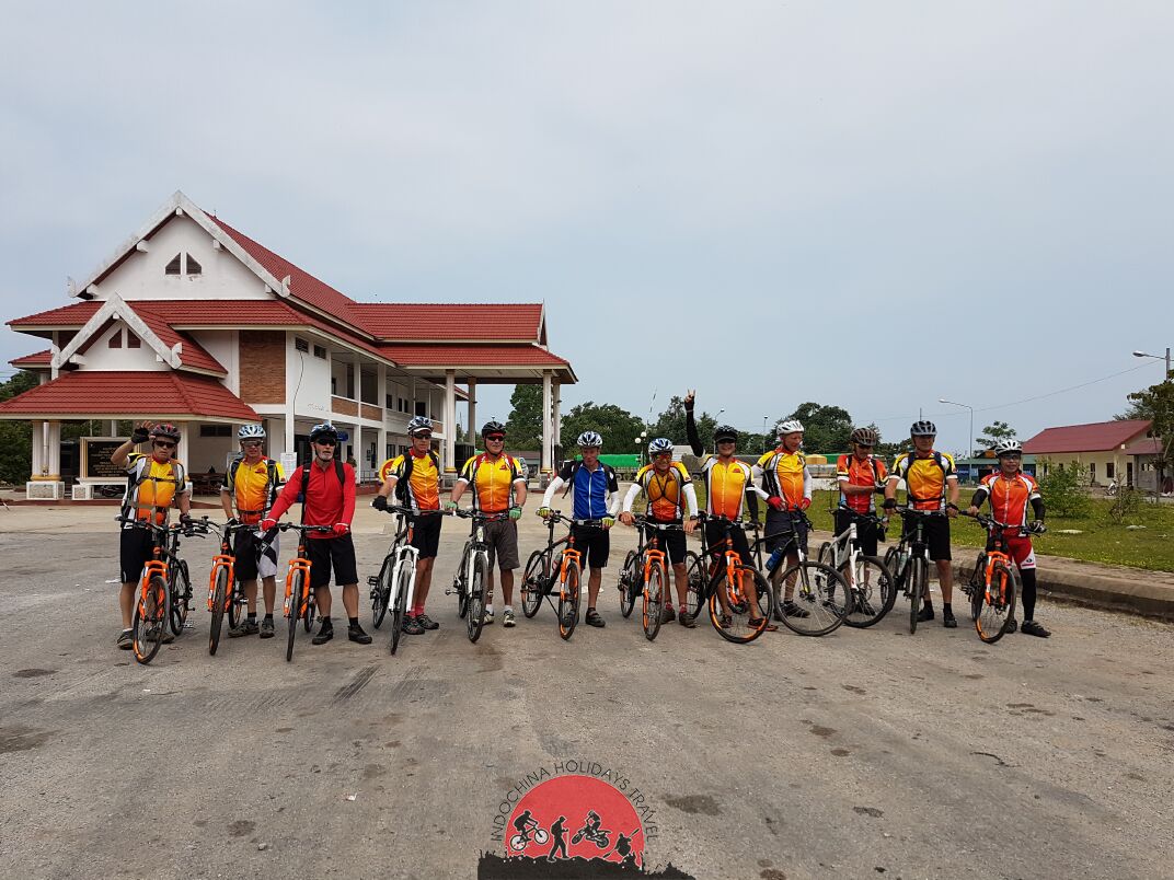 Loop Cycling From Northwest To East Tour – 10 Days