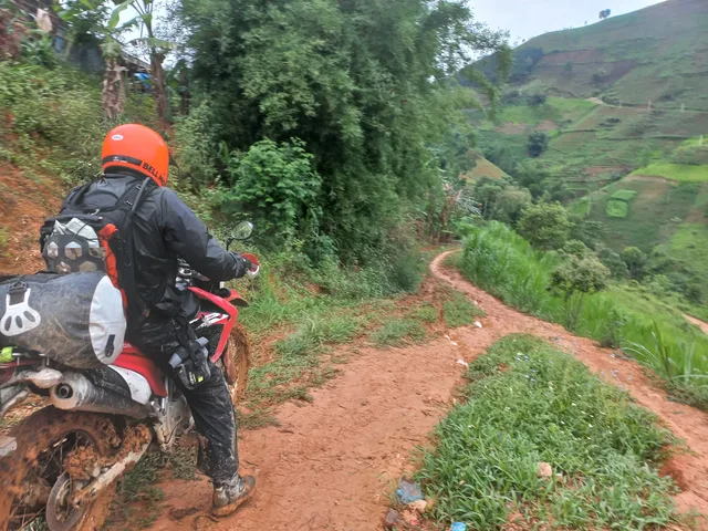 15 Days of Pure Adventure Sri Lanka Motorbike Tour 4