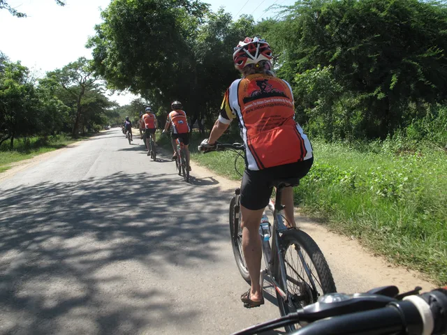 Cycling Vietnam Tour - 14 Days 1