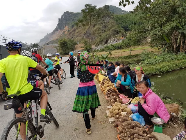 Saigon Cycling To Phnom Penh – 5 days 1
