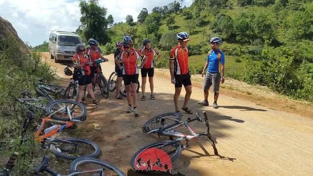 Vietnam Crossing Border Cycle Tours To Cambodia and Thailand – 27 Days 2